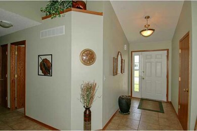 1404 Cedar Dr, Adel, IA 50003 - photo 2