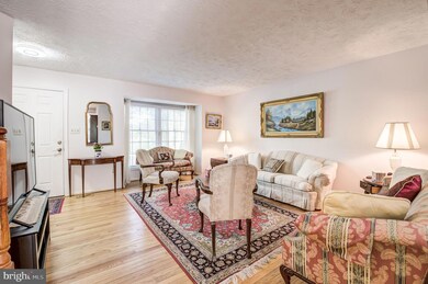18800 Sky Blue Cir, Germantown, MD 20874 - photo 6