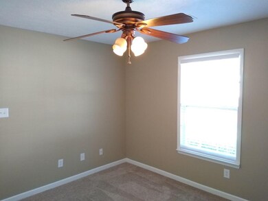 573 Edgecliff Ln, Evans, GA 30809 - photo 6