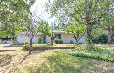 29-web-or-mls-2901-cloverlawn-dr