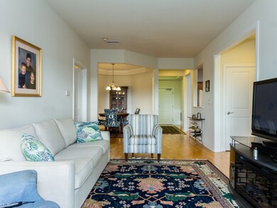 87 Clocktower Dr unit 108, Waltham, MA 02452 - photo 6