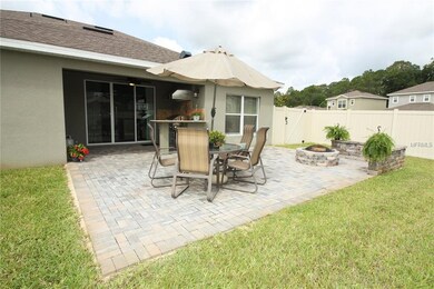 Great outdoor space!