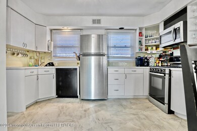 1056 Old Freehold Rd, Toms River, NJ 08753 - photo 6