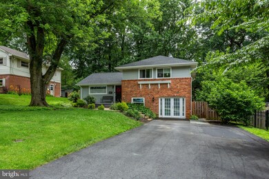 10831 Charles Dr, Fairfax, VA 22030 - photo 3