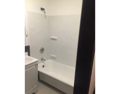 33 Lincoln St unit 5, Lynn, MA 01902 - photo 4