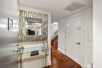 Gallery unit 120, Seattle, WA 98121 - photo 5