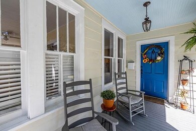 Front porch with knockout door!