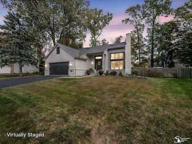 6796 Hartland Rd, Temperance, MI 48182 - photo 2