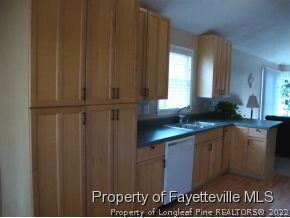 4587 Ferncreek Dr, Fayetteville, NC 28314 - photo 6