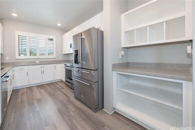 Lots of kitchen storage