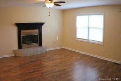 19 Ashwood Dr, Asheville, NC 28803 - photo 2