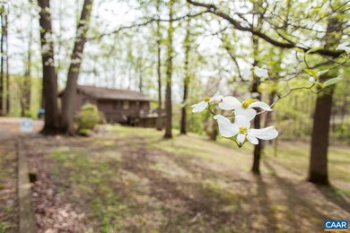 958 Greene Acres Rd S, Stanardsville, VA 22973 - photo 2