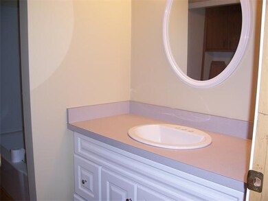 4 Silver Birch Ln, Kingston, MA 02364 - photo 4