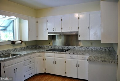 23575 Town Creek Dr, Lexington Park, MD 20653 - photo 5