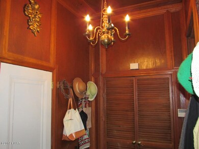 214 Surrey Dr, Hawley, PA 18428 - photo 7