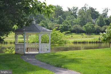 25280 Lake Shore Square unit 302, Chantilly, VA 20152 - photo 6