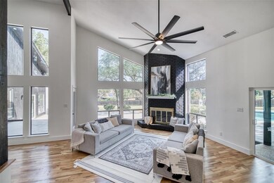 420 Lynndale Ct, Hurst, TX 76054 - photo 6