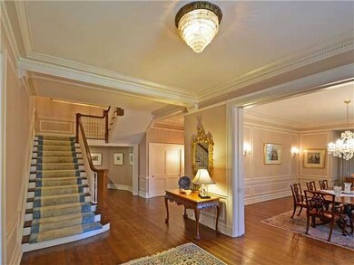Entry/Staircase