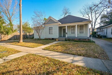 1040 Columbia St unit A, Houston, TX 77008 - photo 2