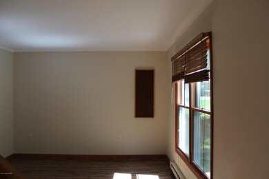 136 Segatti Cir, Bushkill, PA 18324 - photo 6