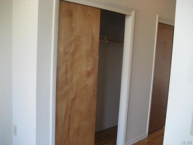 215 E High St unit E, Hellertown, PA 18055 - photo 7