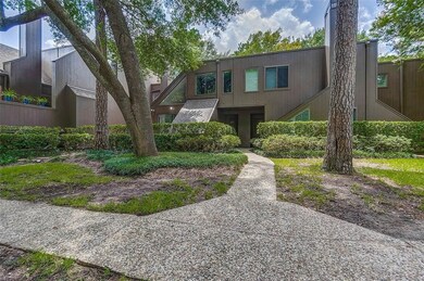 277 Litchfield Ln unit 59, Houston, TX 77024 - photo 3