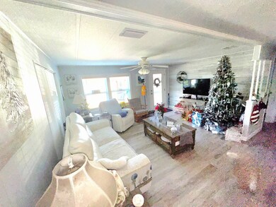 7100 Ulmerton Rd unit 879, Largo, FL 33771 - photo 7