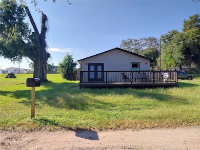 37732 Cecil Ln, Zephyrhills, FL 33542 - photo 6