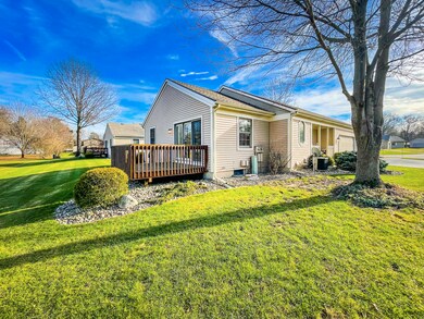 Quiet end unit w/private deck
