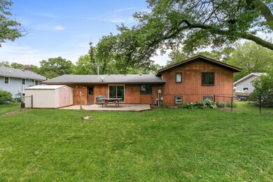 218 10th St N, Sauk Rapids, MN 56379 - photo 2