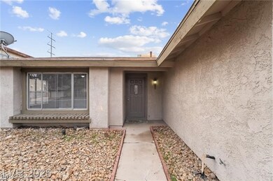 7285 Bridgeview Ave, Las Vegas, NV 89147 - photo 4