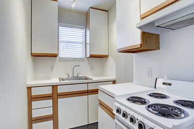 2023 Huldy St unit 7, Houston, TX 77019 - photo 6