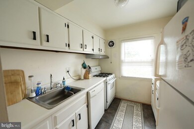 9459 Fairfax Blvd unit 104, Fairfax, VA 22031 - photo 6