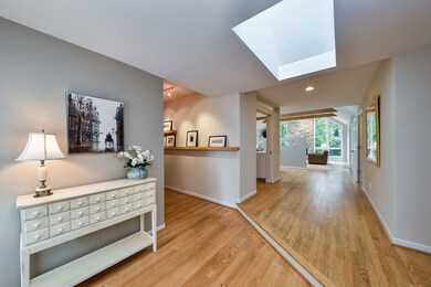 955 Prairie Ave, Naperville, IL 60540 - photo 3