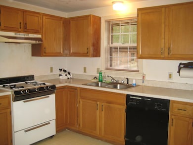 17 Ryder Cir, Sandwich, MA 02563 - photo 4