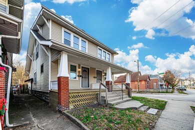 827 Sullivant Av 003