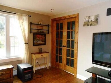 11 Briggs St, Erving, MA 01344 - photo 5