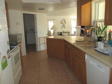 26193 Barcelos Ct, Punta Gorda, FL 33983 - photo 4