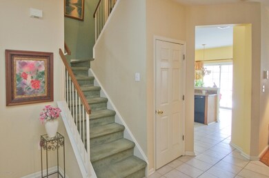 2 Foyer.jpg