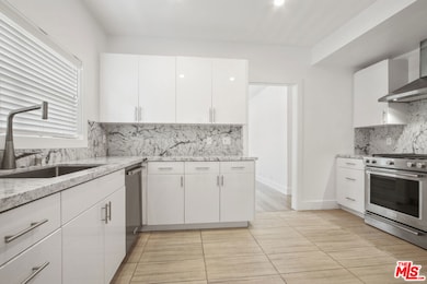 807 N Croft Ave, West Hollywood, CA 90069 - photo 6