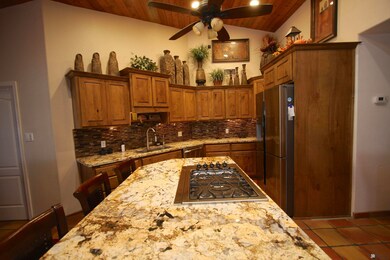 11419 E Via Montana, Yuma, AZ 85367 - photo 5