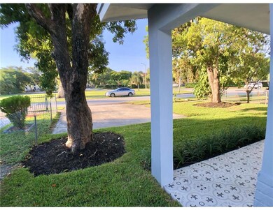 2339 Freedom St, Hollywood, FL 33020 - photo 4