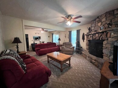 3179 Lewis Branch Rd, Tennessee Ridge, TN 37178 - photo 7