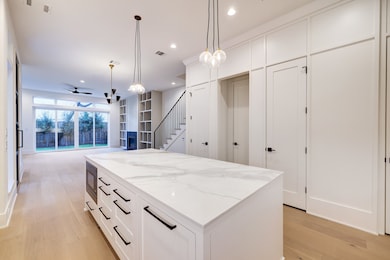 2203 Park St, Houston, TX 77006 - photo 7