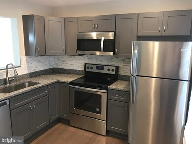 905 Saint Michaels Dr, Bowie, MD 20721 - photo 5