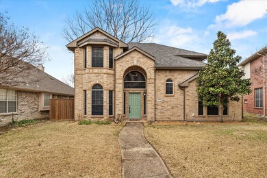 View of front of home featuring a front yard