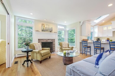 008-photo-living-room-6098361