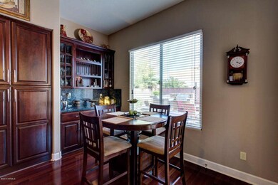 Kitchen - Eat-in Dining Area