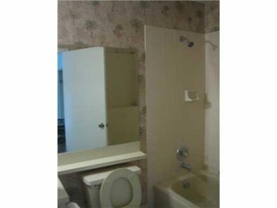 1211 Summit Place Cir unit A, West Palm Beach, FL 33415 - photo 4