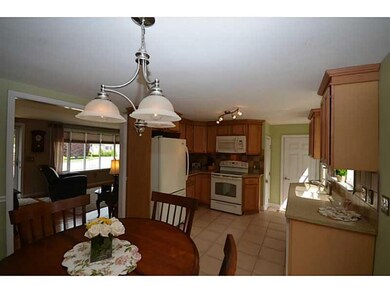 4 Rainbow Rd, Cranston, RI 02920 - photo 5